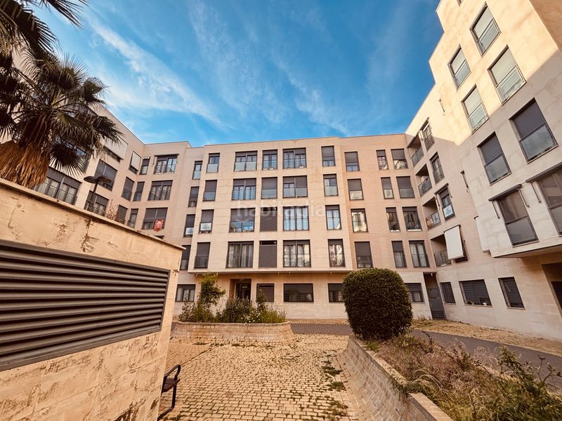 Foto 29f9075c-159d-4f07-8501-3ab138b4df90. Flat with heating parking pool in San Isidro Getafe