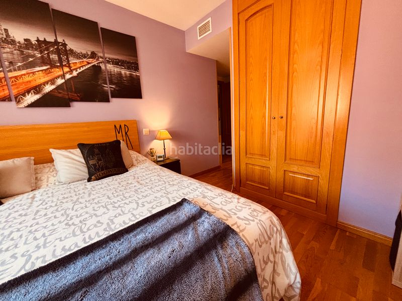 Foto 4b0e018a-749f-4b0c-9d17-e59ed77067fa. Flat with heating parking pool in San Isidro Getafe