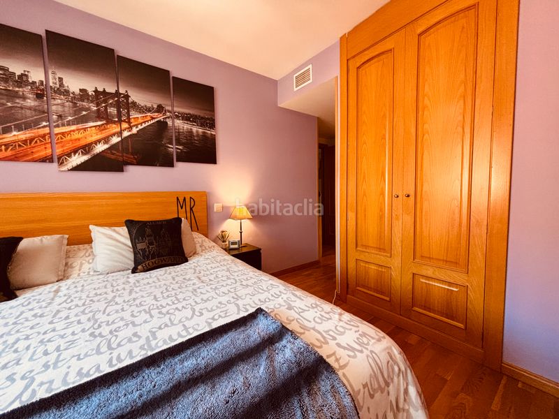 Foto f43a4445-f3ba-42ce-b806-63c1c0b65036. Flat with heating parking pool in San Isidro Getafe