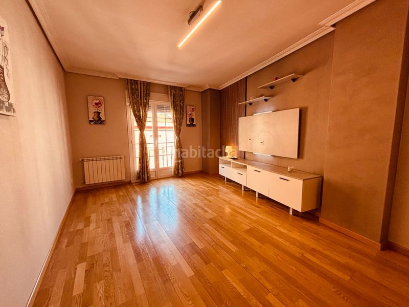 Foto e21a6ba4-2bae-4dfa-870f-77b7c993b8f6. Pis a Centro Getafe