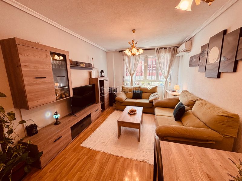 Foto 68cf0d1d-8fae-463d-906d-75525f1e99b4. Rent flat in San Isidro Getafe