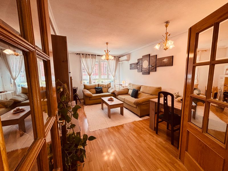 Foto 7ee35216-174f-49ce-99f7-64c053b30db4. Rent flat in San Isidro Getafe