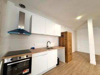 Lloguer Apartament  Calle avelino fernández de la poza. Alquiler vivienda reforma