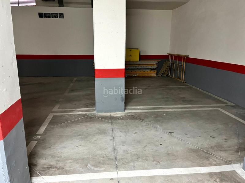 Foto 936ff4d7-9663-42c2-b33d-64b3c27be589. Lloguer aparcament cotxe a Almendrales Madrid