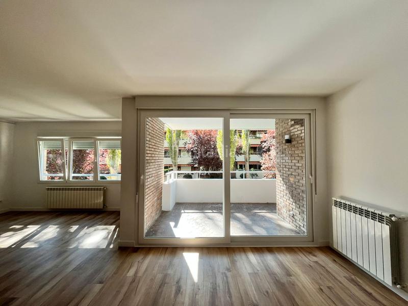 Foto 26810f78-3c30-4ab0-a4ff-c9b1a9d3b397. Rent flat with heating parking pool in Prado de Somosaguas Pozuelo de Alarcón