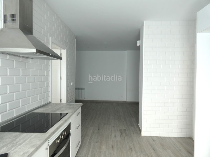 Foto 14f6d908-9b39-4f6b-ad89-a9c1e43ad7ec. Pis a Abrantes Madrid