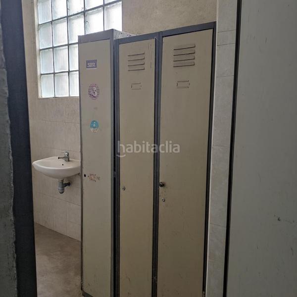 Foto ff993f00-a00a-4d5a-8da0-dd5d59781fb2. Bâtiment à usage industriel dans Estación-Cruz Roja Illescas