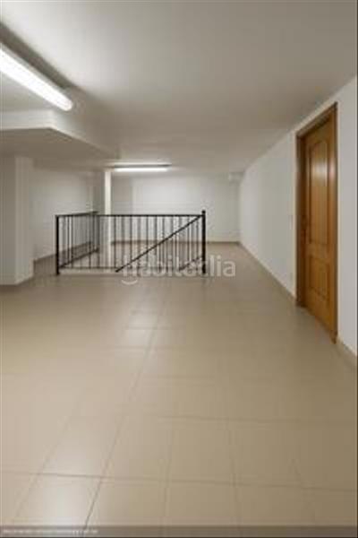 Foto ebf8d1f5-5af0-464d-ad6f-cafabdf89df6. Rent business premise in Centro Fuenlabrada