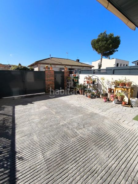 Foto 5197c66c-93d3-4e65-88e2-fd9c479acdc0. Casa adossada a Torrejón de Velasco
