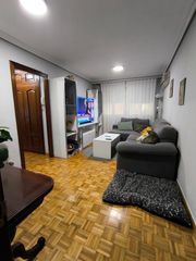 Pis a La Serna. Inmobiliaria carvallo vende en exclusiva piso alquilado en zona
