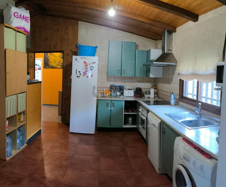 Foto 1740b27f-1dcc-46fe-9d14-750c0e074d9f. Chalet con riscaldamento parcheggio in Viso de San Juan (El)