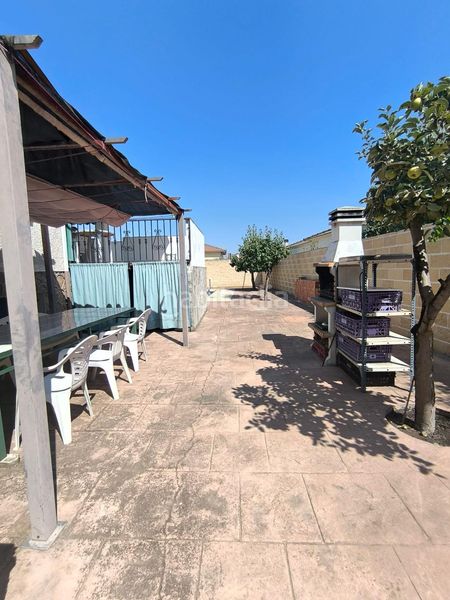 Foto 201c40ce-bdfb-4632-83fc-3f61b60e55c1. Xalet amb calefacció aparcament piscina a Carranque
