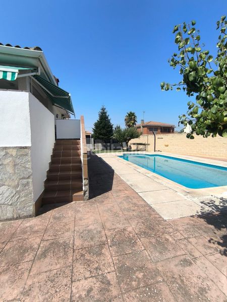 Foto ebcfbf5d-4786-41bc-b9d7-4c3885a971e0. Xalet amb calefacció aparcament piscina a Carranque