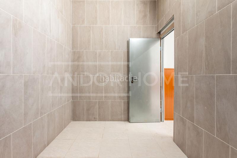 Foto 44028e34-a52c-48c2-803b-d1e52494fbd1. Business premise in Santa Rosa Santa Coloma de Gramenet