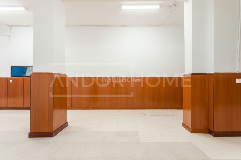 Foto 42567eb8-0aa7-46d3-ba30-1f008d61021f. Local commercial dans Santa Rosa Santa Coloma de Gramenet