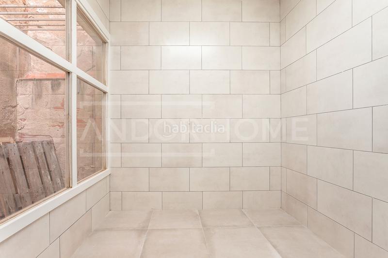 Foto 582948e7-e16f-4461-a64c-6a54cd9f92dc. Local commercial dans Santa Rosa Santa Coloma de Gramenet