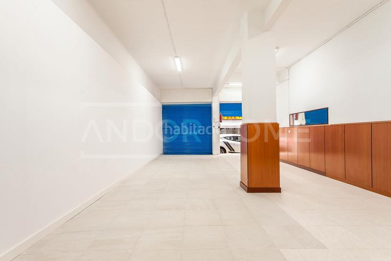 Foto b5664457-9d75-44ac-a4f4-a08f92150a10. Local commercial dans Santa Rosa Santa Coloma de Gramenet