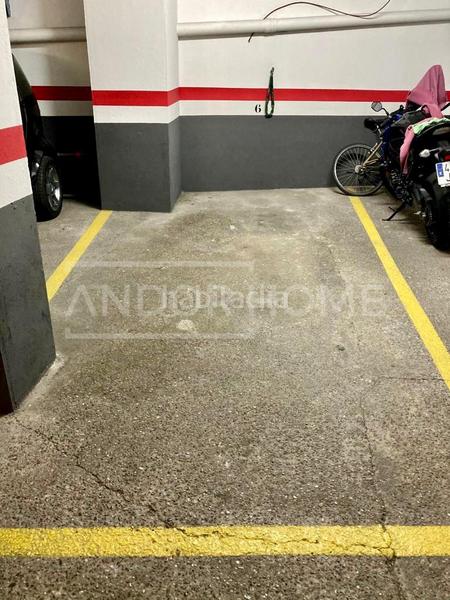 Foto d40ab6a3-461f-4ca8-ab14-f8ca7a54f6c4. Car parking in Sant Antoni Barcelona