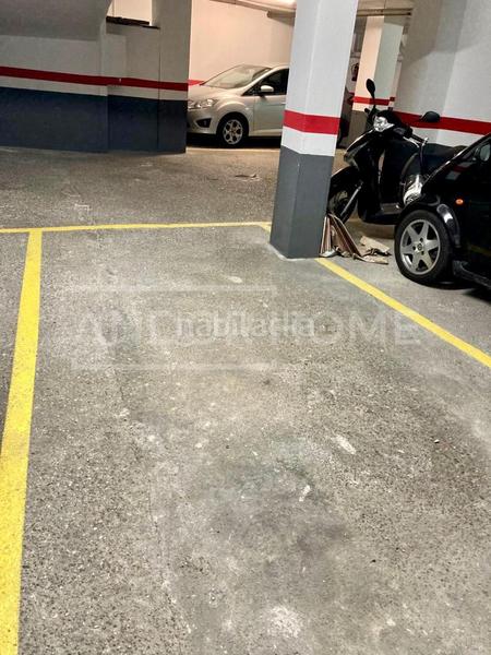 Foto 7d4fddc5-f637-40ea-ab95-e37da7da1187. Parking voiture dans Sant Antoni Barcelona