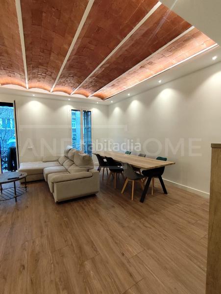 Foto 5647eceb-1229-4413-b253-69e334bd030c. Piso  completamente reformado con acabados de alta calidad en Barcelona