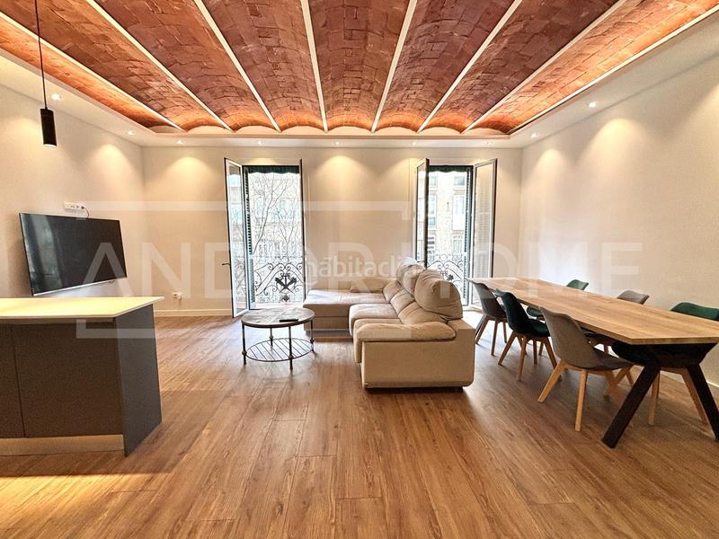 Foto d346b5df-bca7-4458-8a4c-3f59b34a4b6e. Piso  completamente reformado con acabados de alta calidad en Barcelona