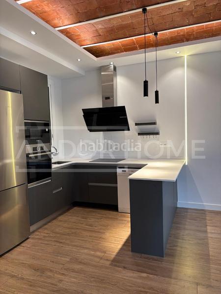 Foto d626ccf5-840e-42c8-a66e-dd51229c33dd. Piso  completamente reformado con acabados de alta calidad en Barcelona