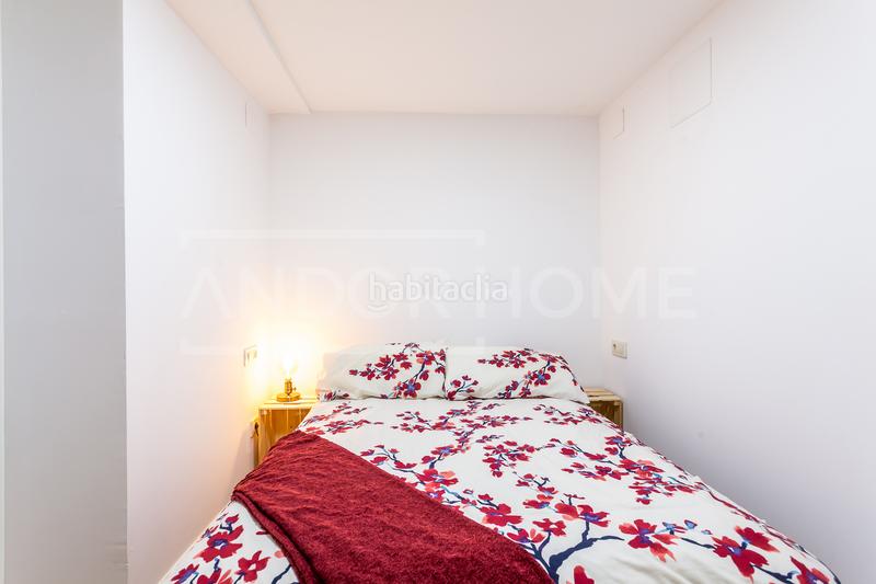 Foto 02d6a154-aad8-4326-960d-87acb5201982. Local comercial en Sants-Badal Barcelona