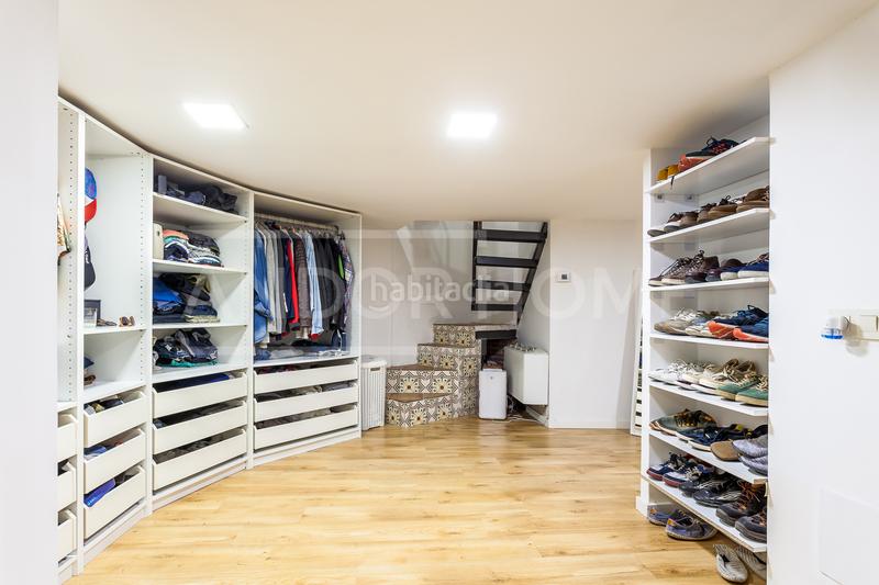 Foto 33bd67aa-49e9-419d-8fd4-13a8c47339a2. Local comercial en Sants-Badal Barcelona