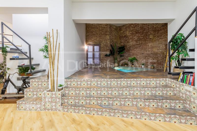 Foto be57119f-ba57-4632-903c-d84935efcb18. Local comercial en Sants-Badal Barcelona