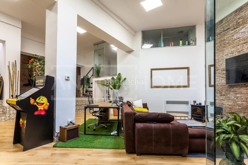 Foto e432483b-3e57-4531-b101-be9ff3da2ec7. Local comercial en Sants-Badal Barcelona