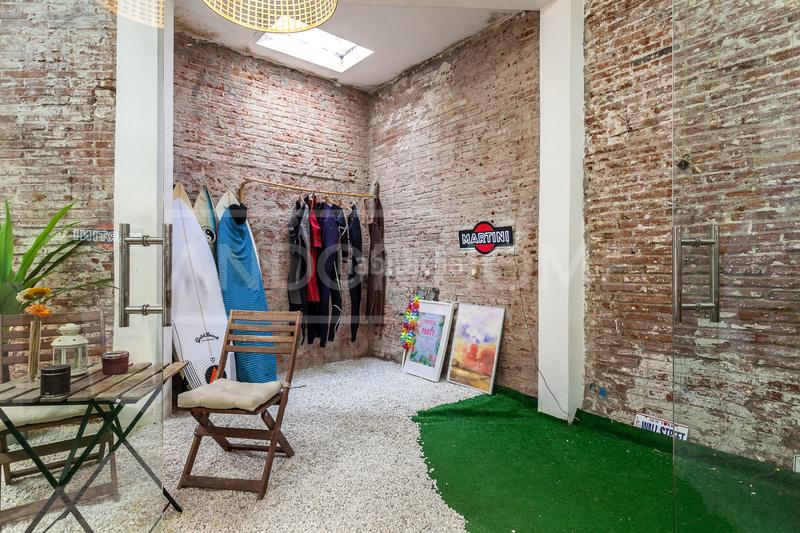Foto eba71088-6123-4393-9f84-c50be55bb9a2. Local comercial en Sants-Badal Barcelona