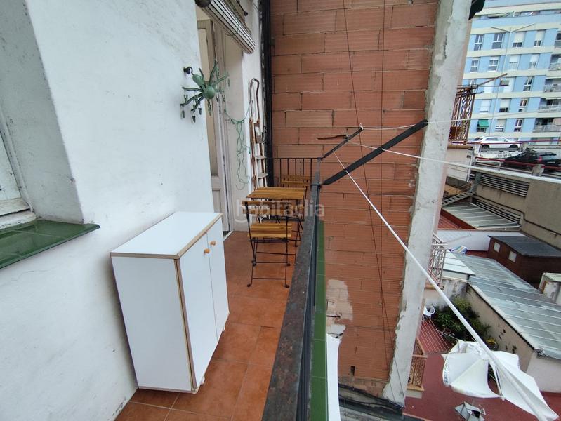 Foto 3565d8bb-d48b-48ea-ad54-7bde5820bf84. Alquiler piso se alquila vivienda completamente amueblada y equipada, ideal para quienes buscan una estancia temporal en Barcelona