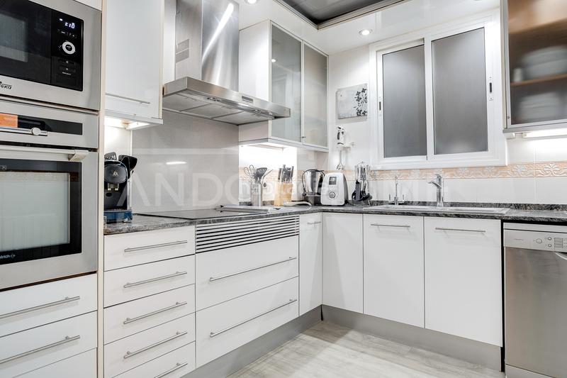 Foto 842e2b5b-219b-4642-aa0f-3a4bf49c9780. Appartement avec chauffage dans Dreta de l´Eixample Barcelona