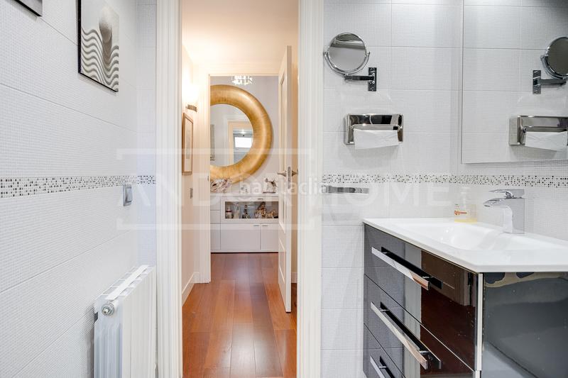 Foto f5bc0b83-8d67-4e32-b639-64d5955ff4dd. Appartement avec chauffage dans Dreta de l´Eixample Barcelona