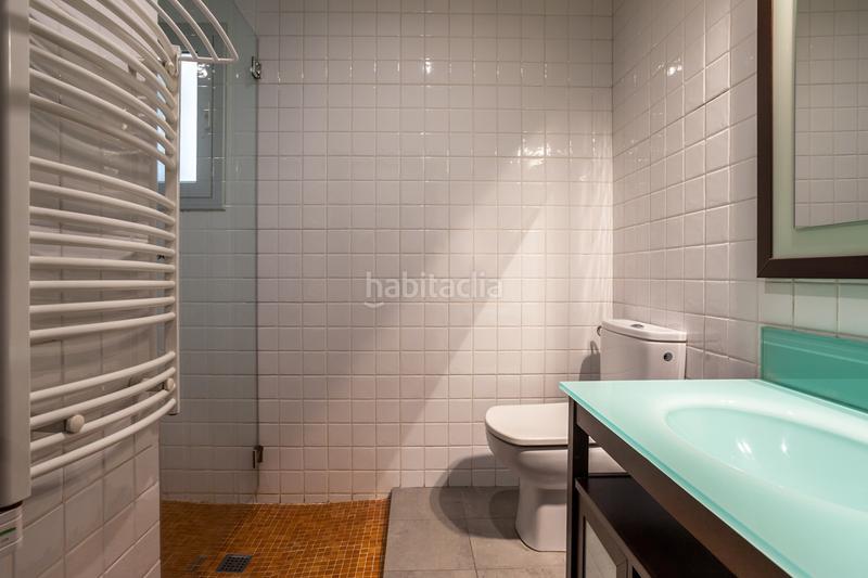 Foto f31f2b3b-13b3-4fec-b198-09773a5d5f29. Attique avec chauffage dans La Nova Esquerra de l´Eixample Barcelona