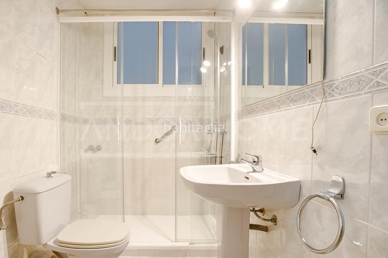 Foto 3a902022-0bca-4eeb-81c5-a1fb9b21d331. Appartement dans Dreta de l´Eixample Barcelona