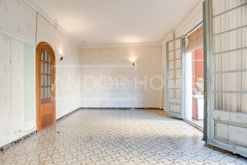 Foto 0bb008ad-d243-4873-9047-3731f98e61d7. Pis a Dreta de l´Eixample Barcelona