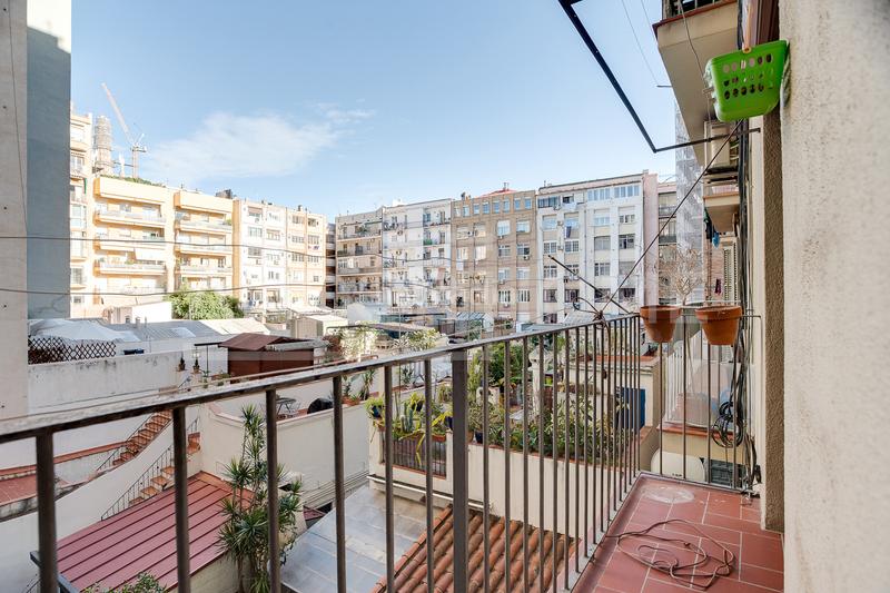 Foto d9f7c192-9510-4d2b-9da7-6b04cad83a2b. Pis a Dreta de l´Eixample Barcelona