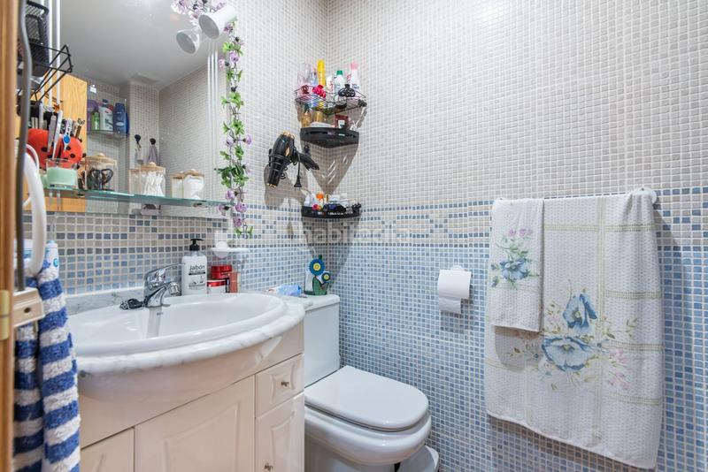 Foto 56824cce-027b-436a-8da9-7c563fd25a39. Casa a schiera con riscaldamento parcheggio in Cuevas-Ilustración Ciempozuelos