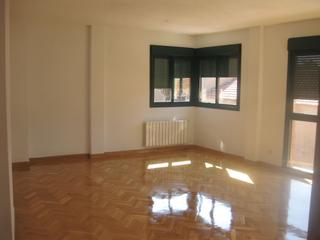 Etagenwohnung  San antonio. Amplio piso en ciempozuelos, 3 dormitorios, 2 baños, con piscina