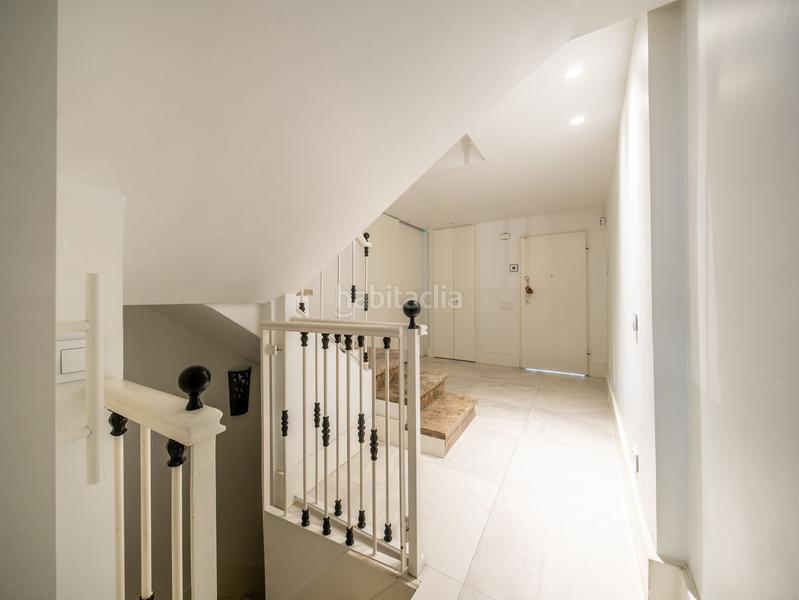 Foto 747ca2ec-1d2d-49a6-9d00-8c93941e454b. Casa adossada amb calefacció piscina a Hispanoamérica-Comunidades Valdemoro