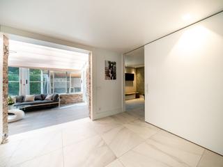 Casa a schiera in Hispanoamérica-Comunidades. Amplio chalet adosado reformada en el centro, con 3 dormitorios,