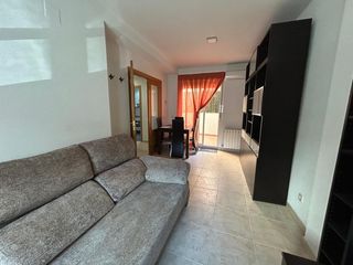 Pis  Frailes viejos. Piso de 1 dormitorio con patio privado, garaje y trastero