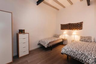 Alquiler Apartamento  Carrer d'en gignàs. Apartamento reformado - incluye gastos de luz ,agua y wifi