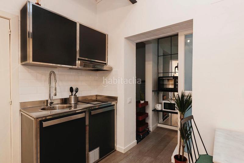 Foto 024ceeea-81f5-41a1-a890-6b7e04e8219c. Lloguer apartament amb calefacció a Gòtic Barcelona