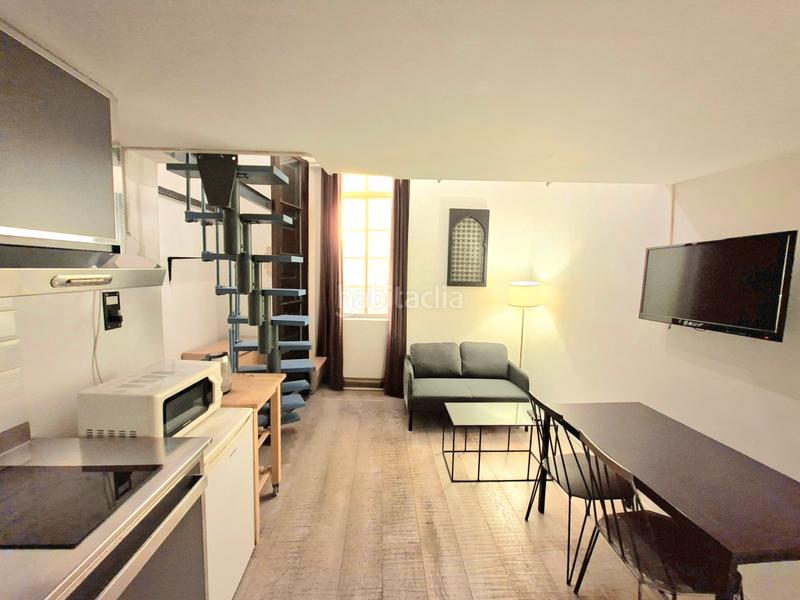 Foto 75e58357-06b1-43dd-9548-138ea269e1e4. Miete zweistöckige wohnung mit heizung in Gòtic Barcelona