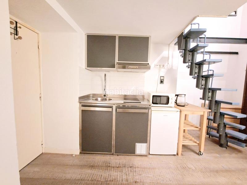 Foto e3e8a3b2-8222-48b4-9b3a-68fc9264f11a. Miete zweistöckige wohnung mit heizung in Gòtic Barcelona