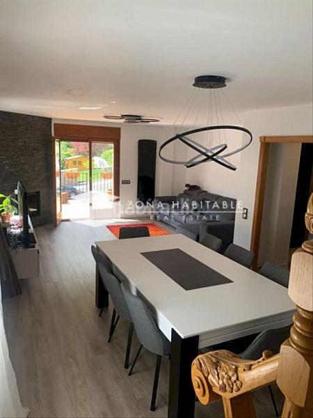 Foto 4efc9624-941c-45bd-8eb6-ad58940150aa. Doppelhaus mit heizung parking in Pal-Xixerella La Massana