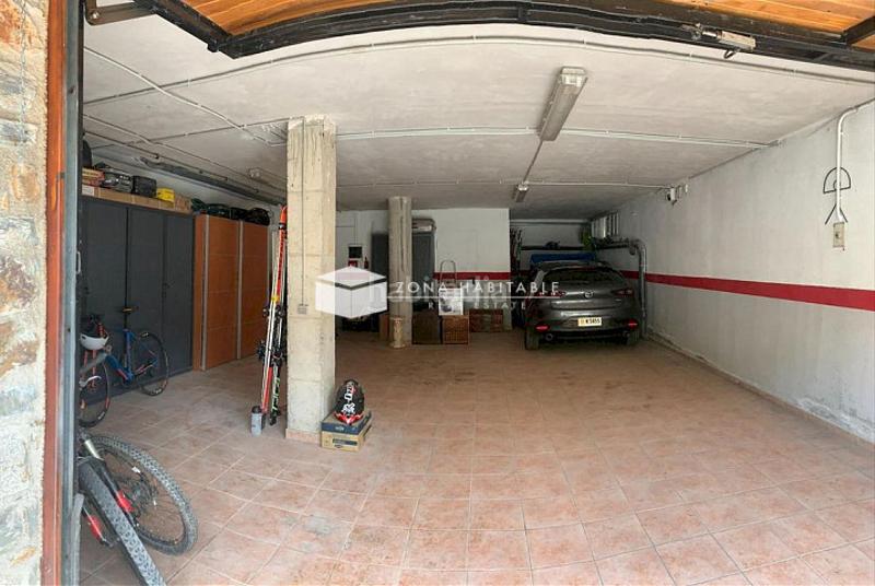 Foto d84ab168-d38e-42ad-8ba4-54846695c2c9. Doppelhaus mit heizung parking in Pal-Xixerella La Massana