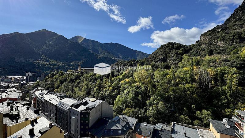 Foto 3b41bf9a-c575-4735-97c9-fba3f992deea. Duplex con riscaldamento parcheggio in Els Vilars d´Engordany Escaldes-Engordany